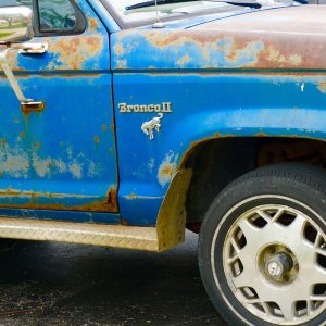 Złomowanie auta czy jego sprzedaż? Co się bardziej opłaca?