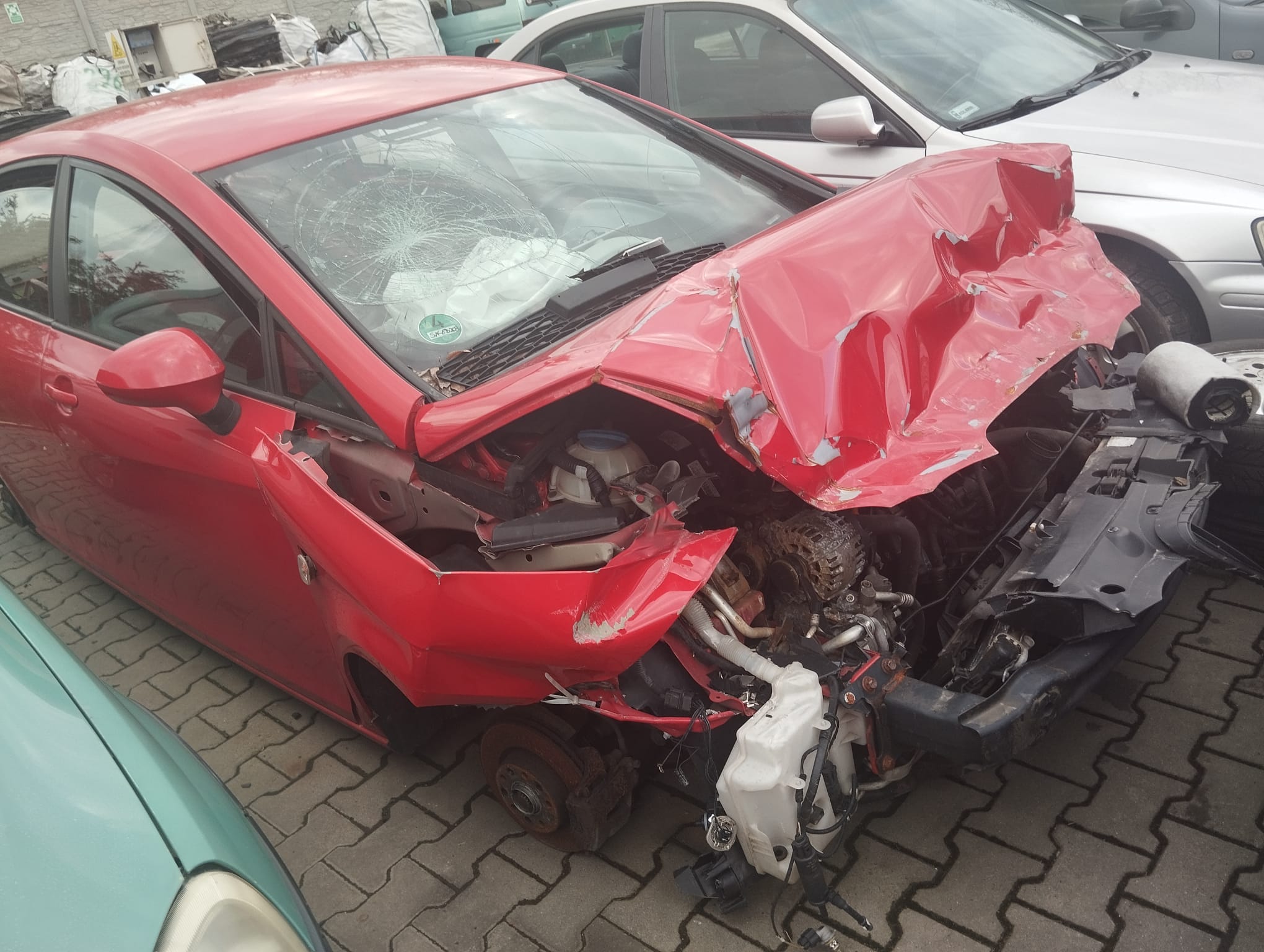 Read more about the article Na czym polega kasacja aut? Wyjaśniamy