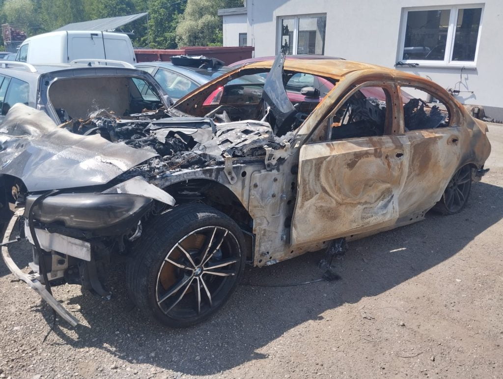 Kasacja pojazdów umożliwia pozbycie się takiego wraku