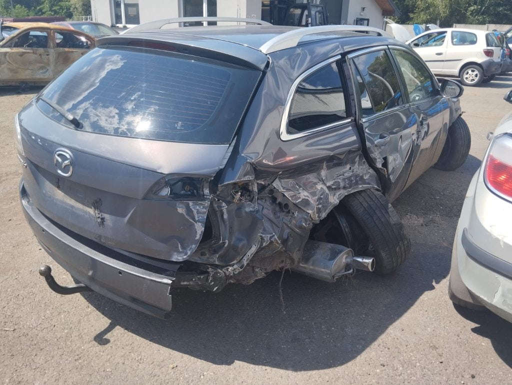 Mazda w naszej stacji demontażu pojazdów Kraków