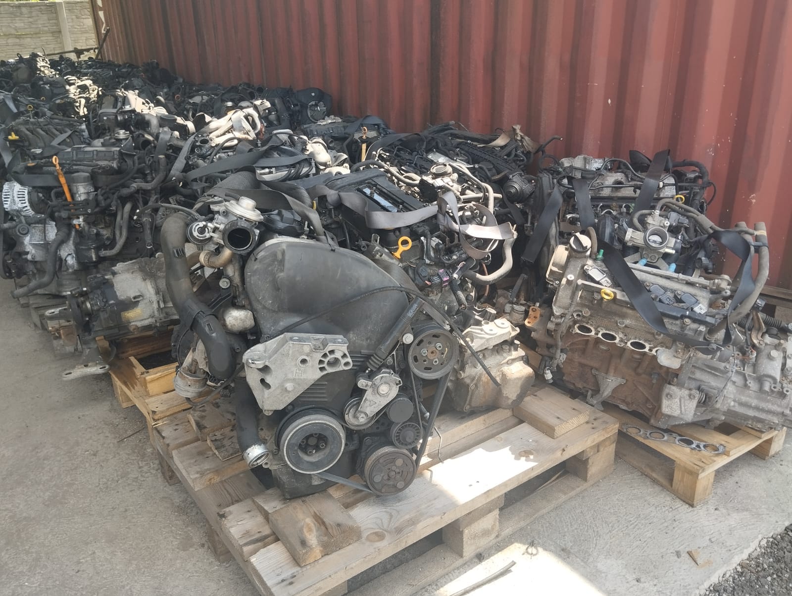 You are currently viewing Których części samochodowych NIE warto kupować używanych?